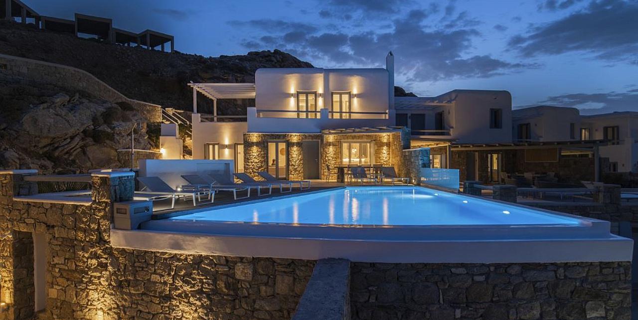 Villa Nyx