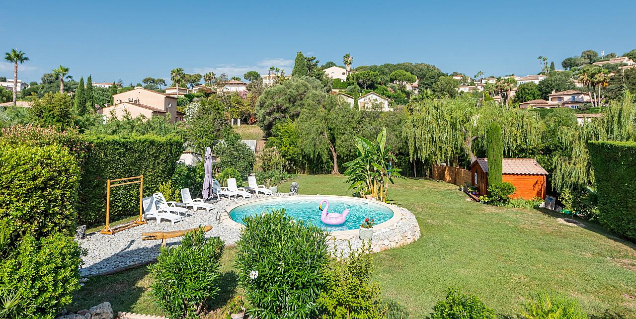 Villa Laguna