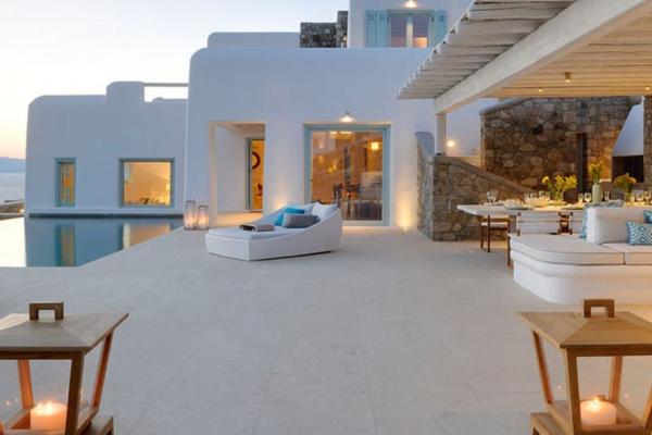 Villa Themis