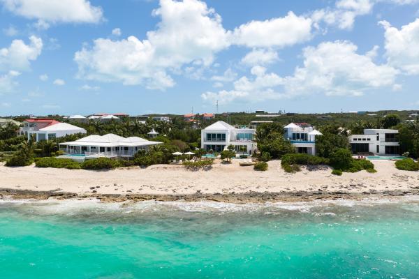 Sandpiper, Grace Bay