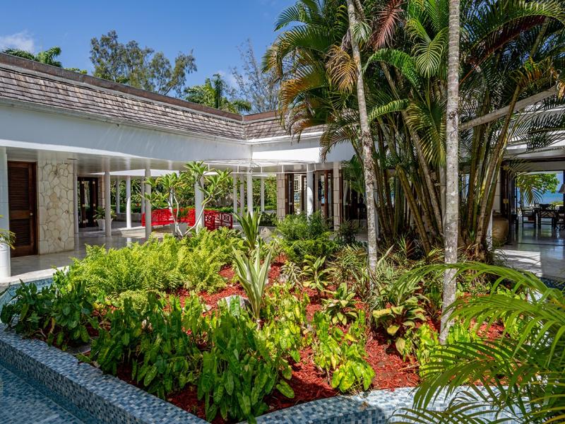 Noble House by the Sea , Montego Bay 