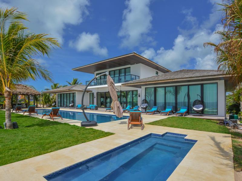 La Palmeraie Villas- Asian House , Harbour Island 