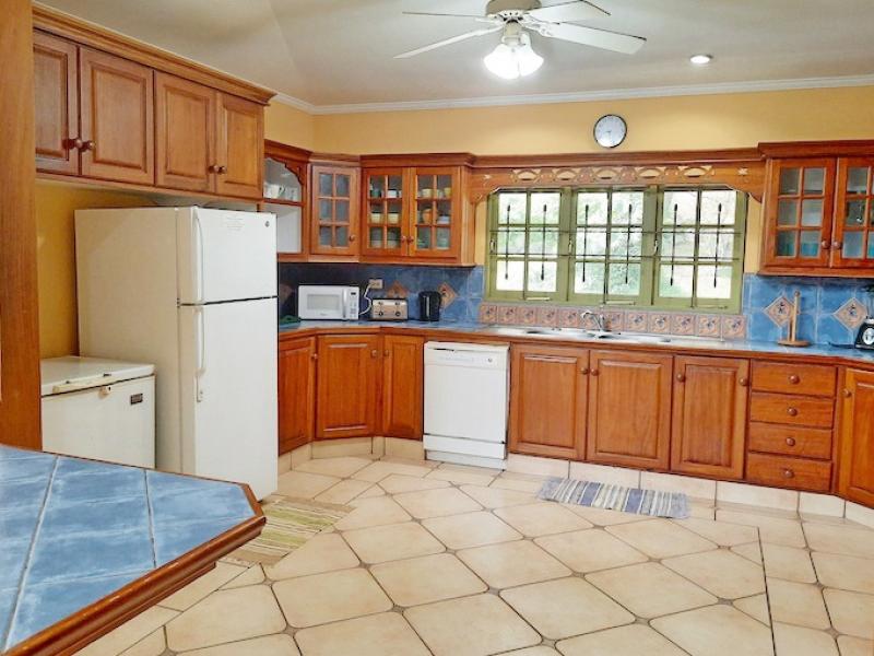 Mandeville , Mount Irvine 