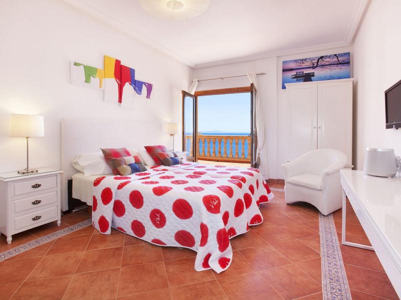 Villa Cala Vinyas , Cala Vinyas 