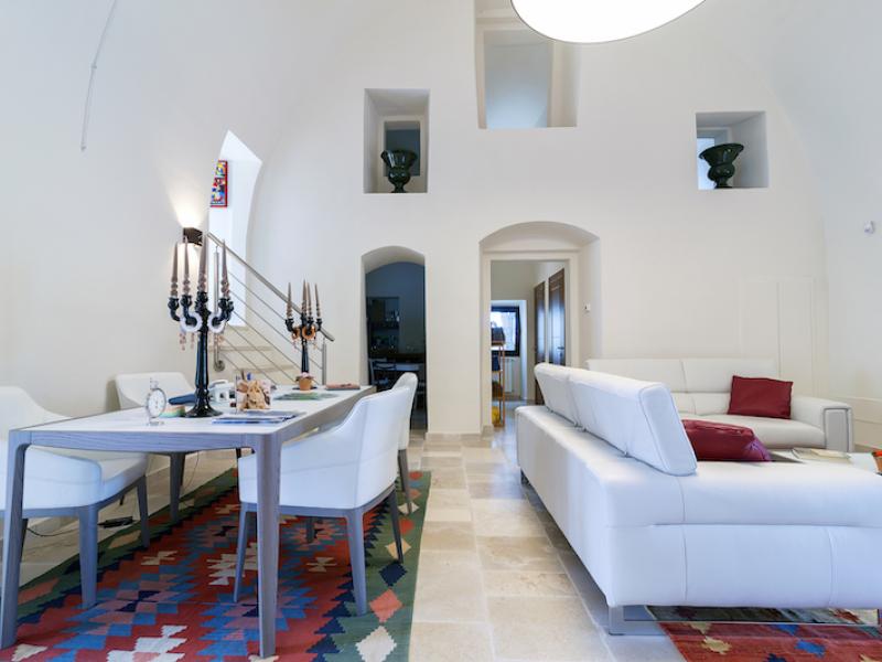 Villa Ceratonia , Puglia 