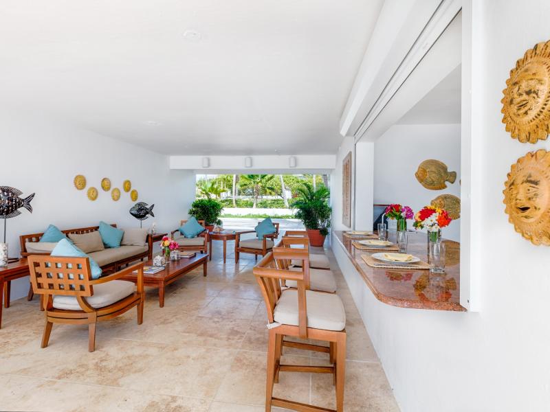 Paradise Villa , Blowing Point Estate 