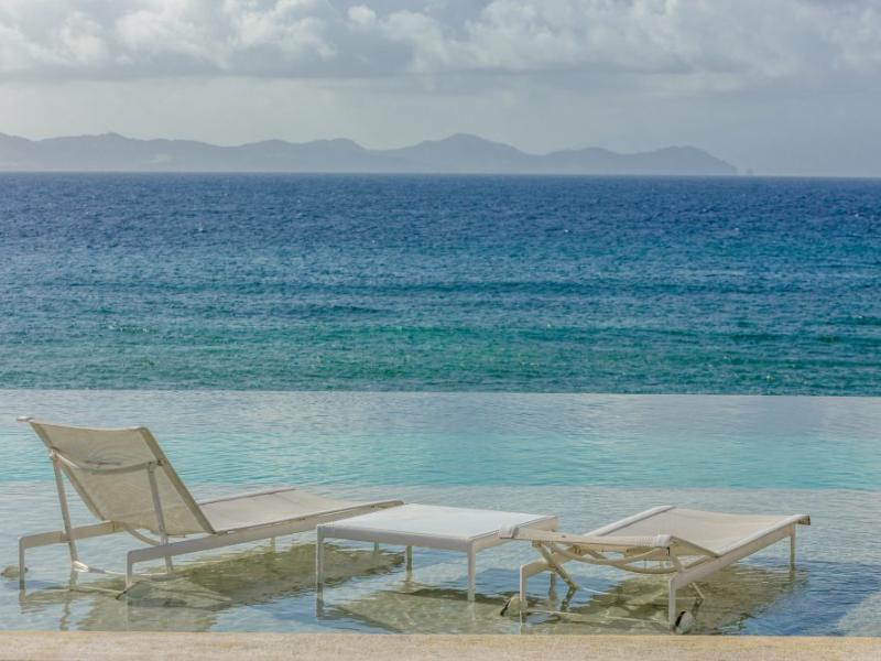 Phibblestown , Honor Bay 