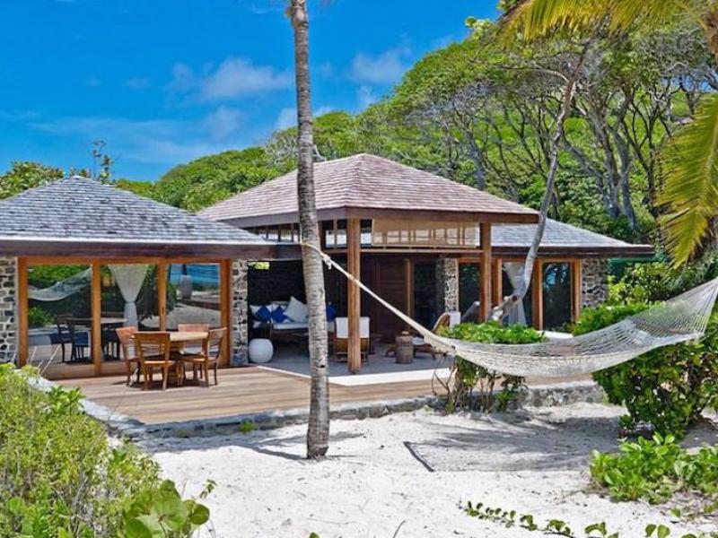 Petit St Vincent , Petit St Vincent 