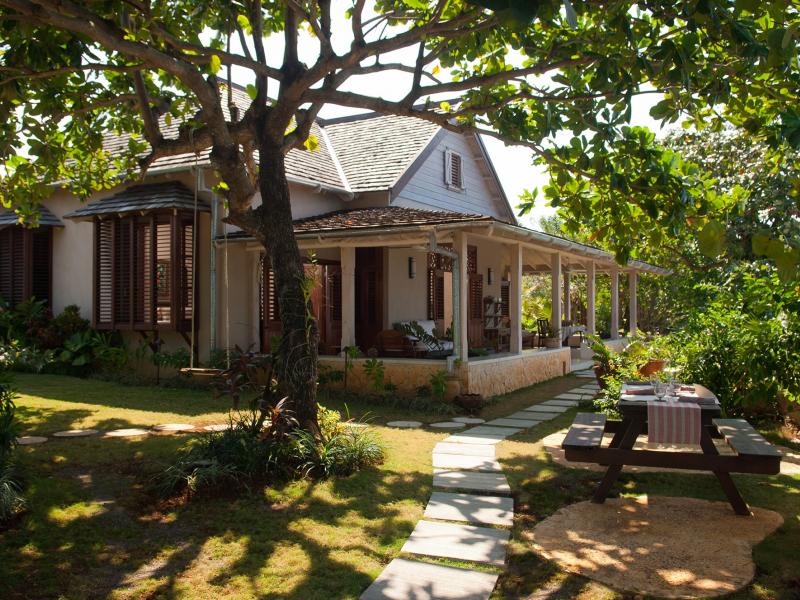 Hidden Bay by the Sea , 