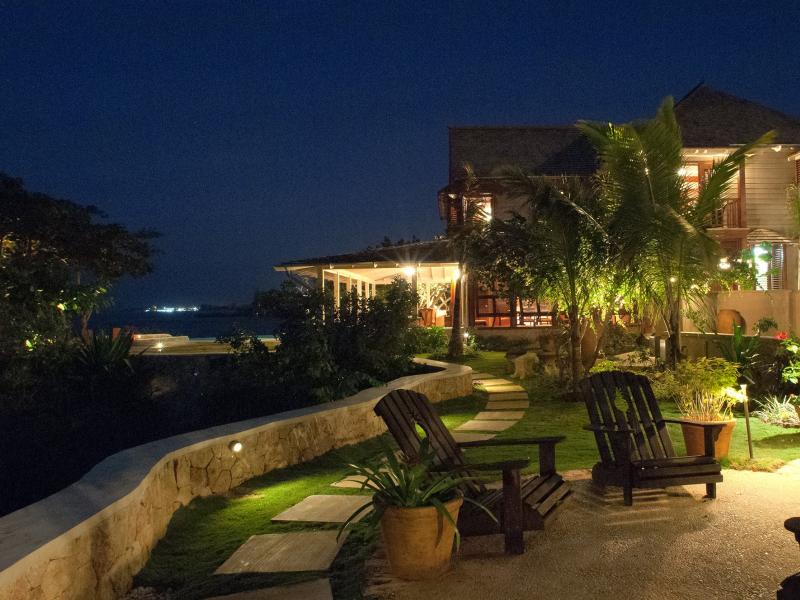 Hidden Bay by the Sea , 