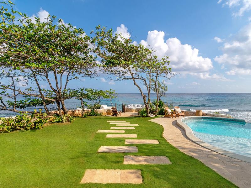 Hidden Bay by the Sea , 