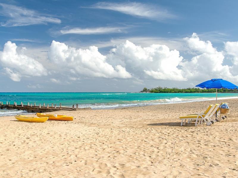 Sweet Spot on The Beach , Runaway Bay 