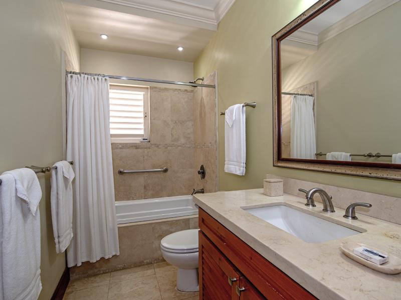 A Summer Place , Discovery Bay 