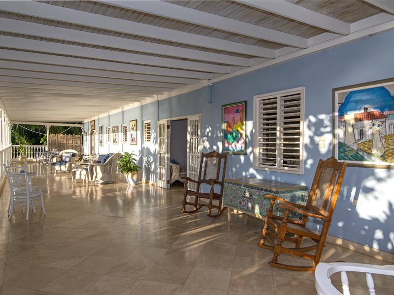 A Summer Place , Discovery Bay 