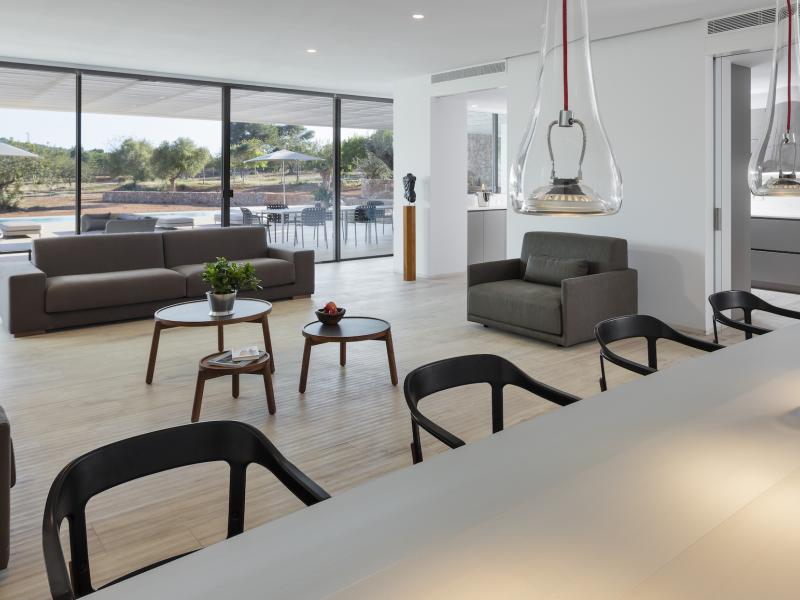 Villa Eclipse , East 