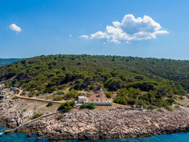 Lighthouse St. Nicholas , Islands 