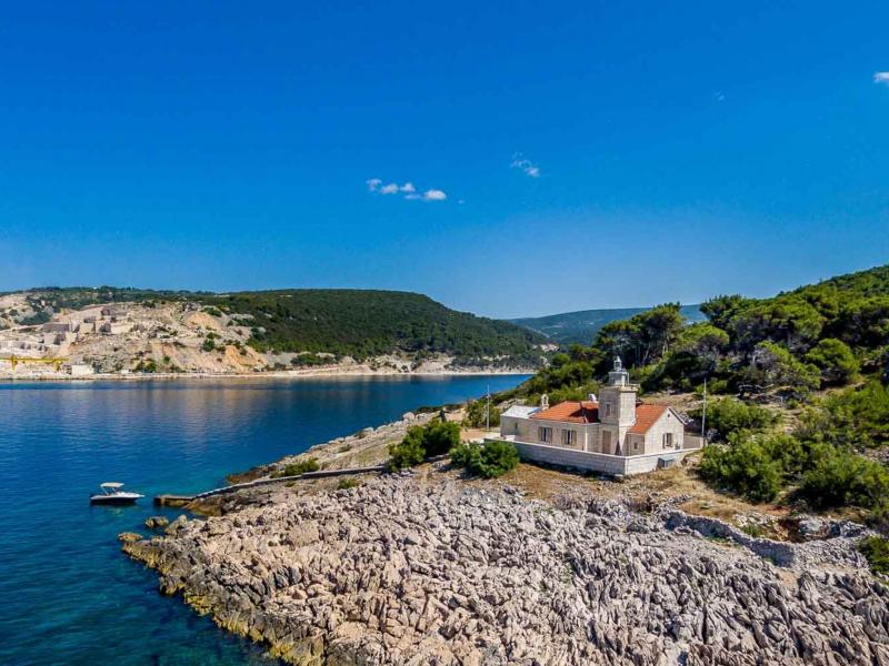 Lighthouse St. Nicholas , Islands 