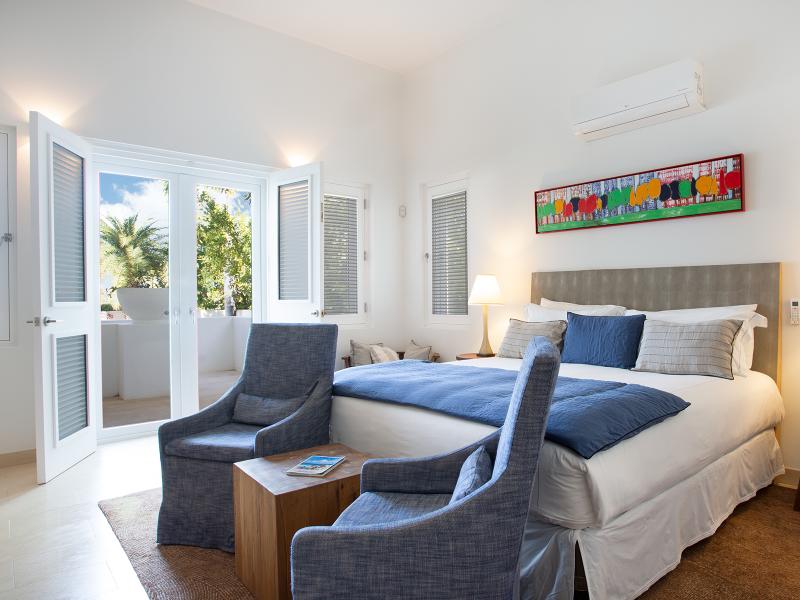 Celestial Anguilla , West End 