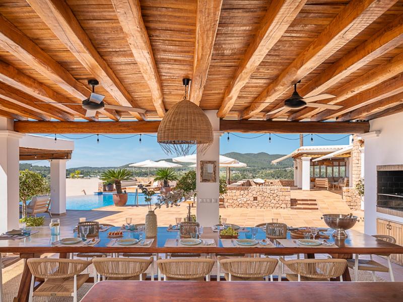 Can Tierra , Central , Santa Gertrudis 