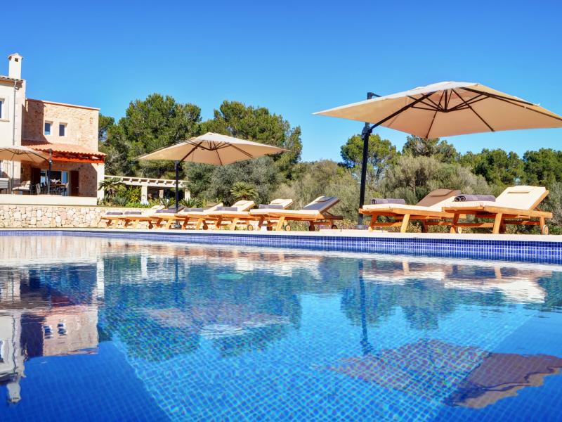 Can Estera , East , Porto Colom 