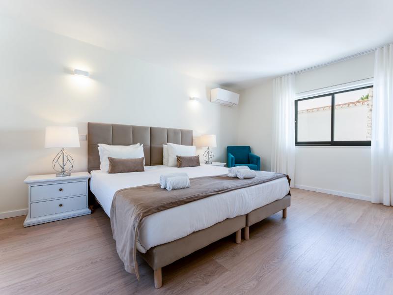 Villa Jaguar , Algarve , Quarteira 