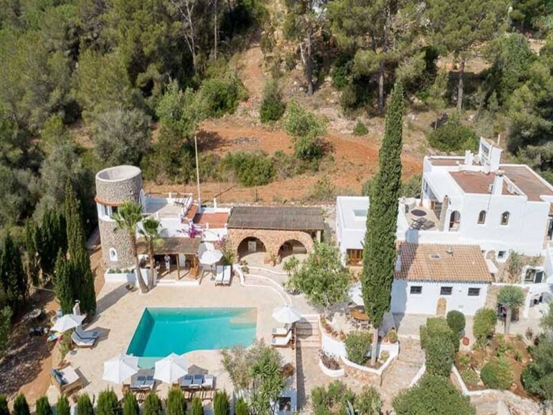 Can Daphne , Santa Gertrudis 