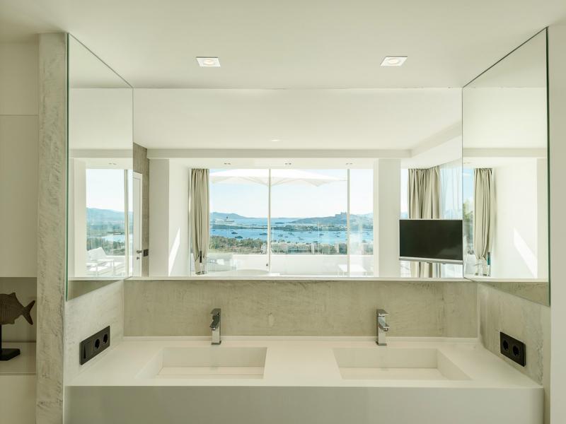 Villa Equis , Cap Martinet 