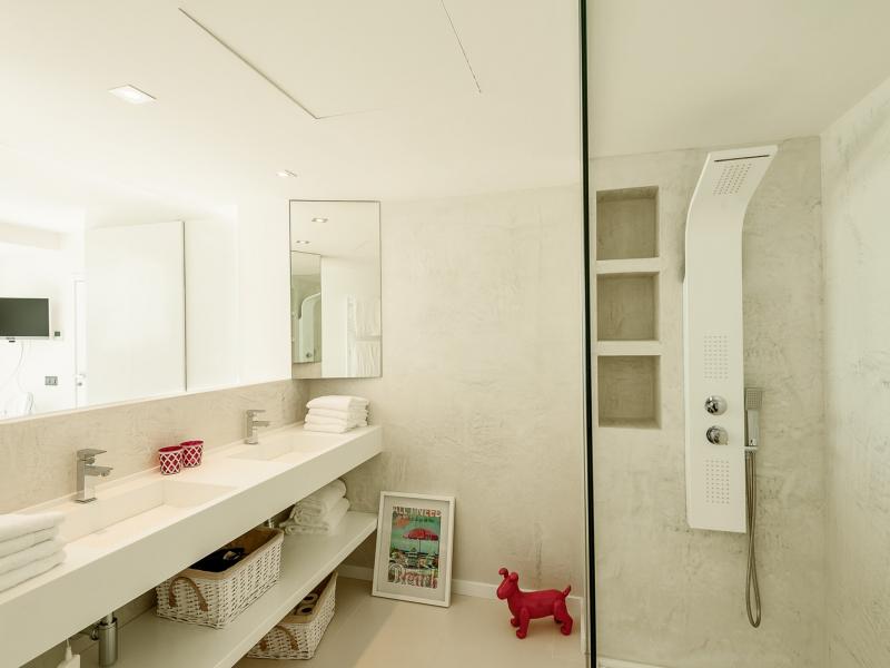 Villa Equis , Cap Martinet 