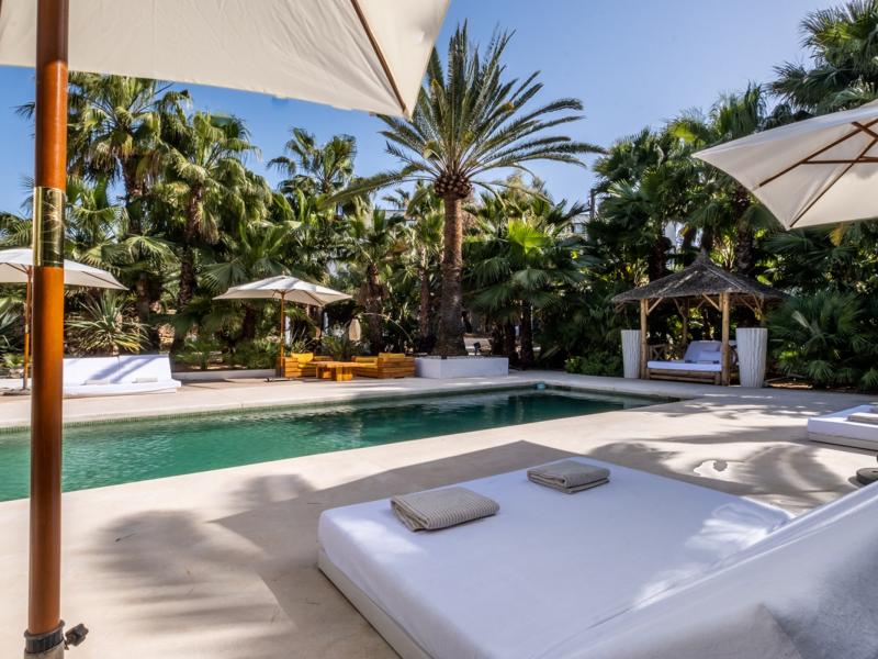 Villa Zola , Roca Llisa 