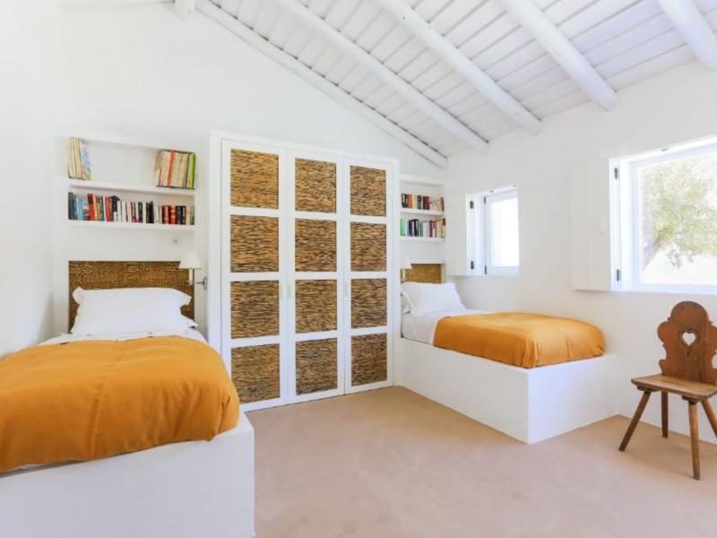 Villa Camarao , Lisbon and coast 