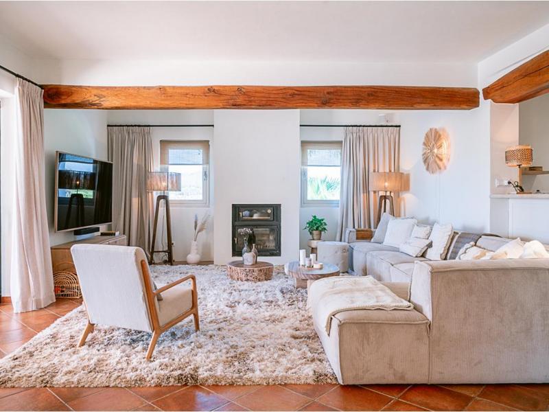 Can Melody , Santa Gertrudis 