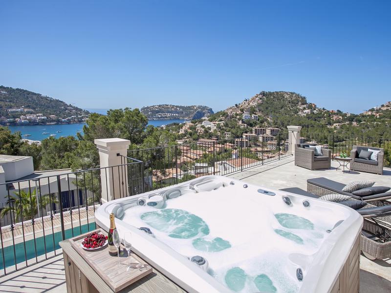 Villa Willow , Port Andratx 