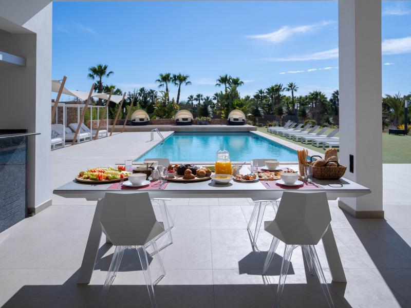 Casa Fourteen , Jesus 