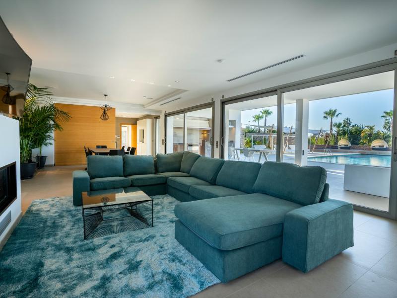 Casa Fourteen , Jesus 