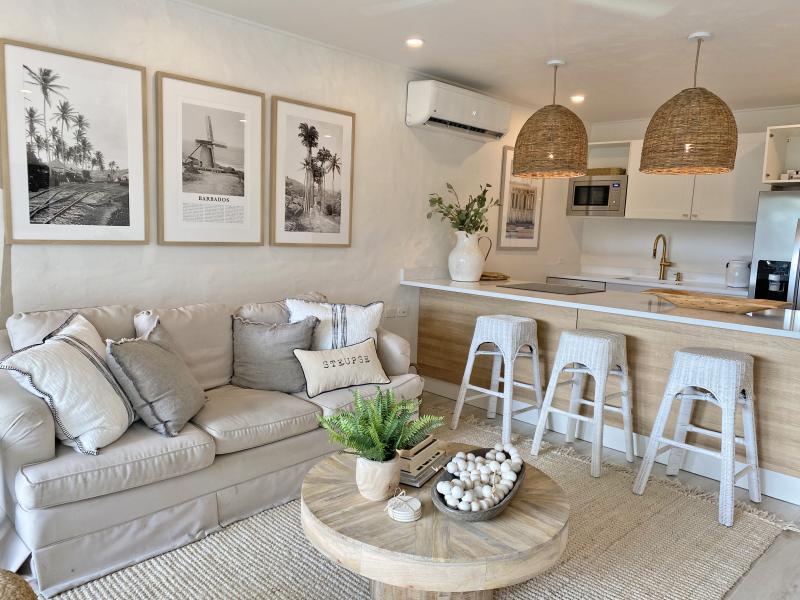 Glitter Bay 213 , Beachfront villas Barbados , Glitter Bay , Porters , St James , West Coast Barbados 