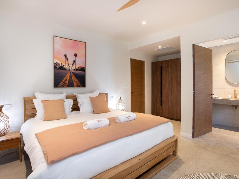 Aqua Vista , Pelican Key St Maarten 