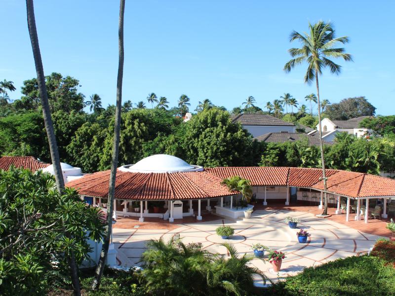 Royal Glitter Bay Apartments , Glitter Bay , Porters , St James , West Coast Barbados 