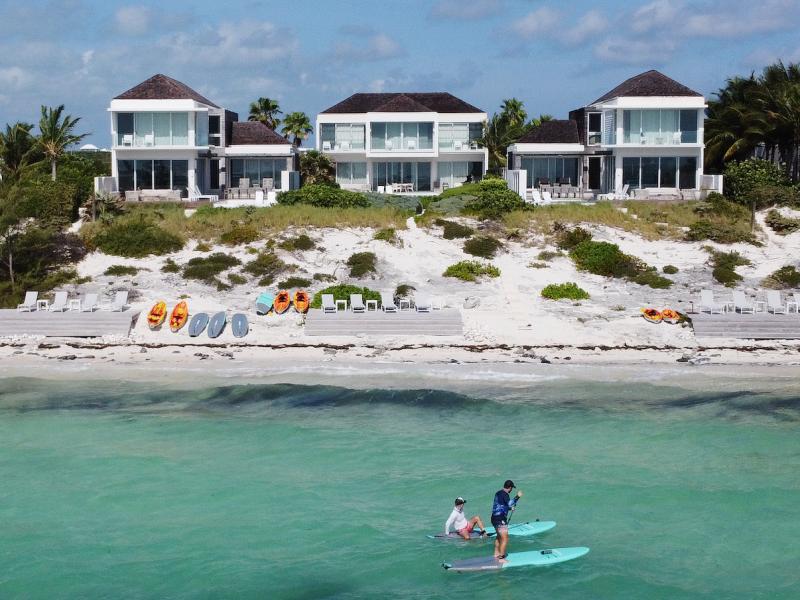 Villa Hyperion , Long Bay 