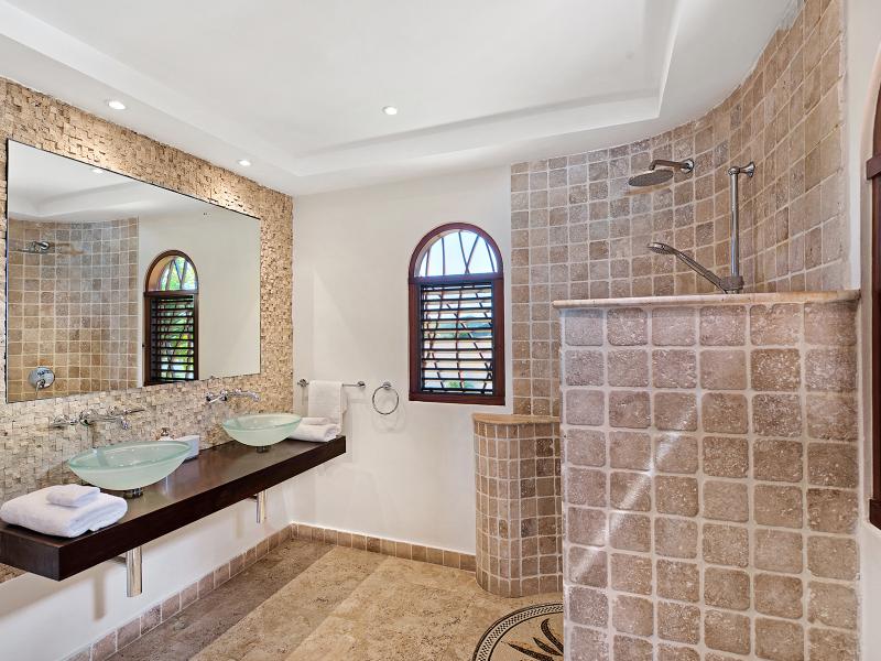 Happy Bay , Happy Bay 