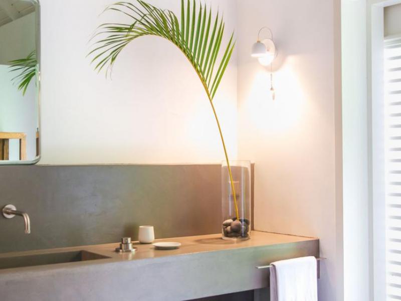 L'Orient Estate , L'orient 