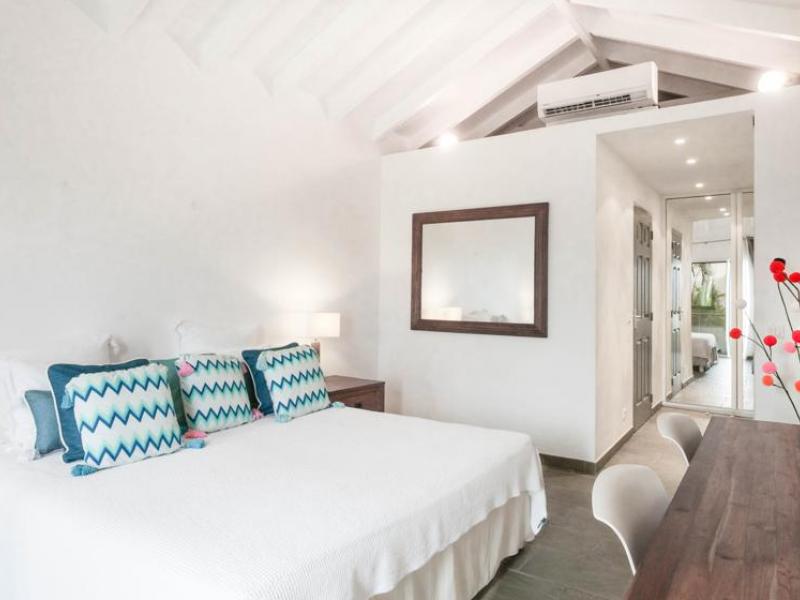 Heloa at Pointe Milou , Point Milou 