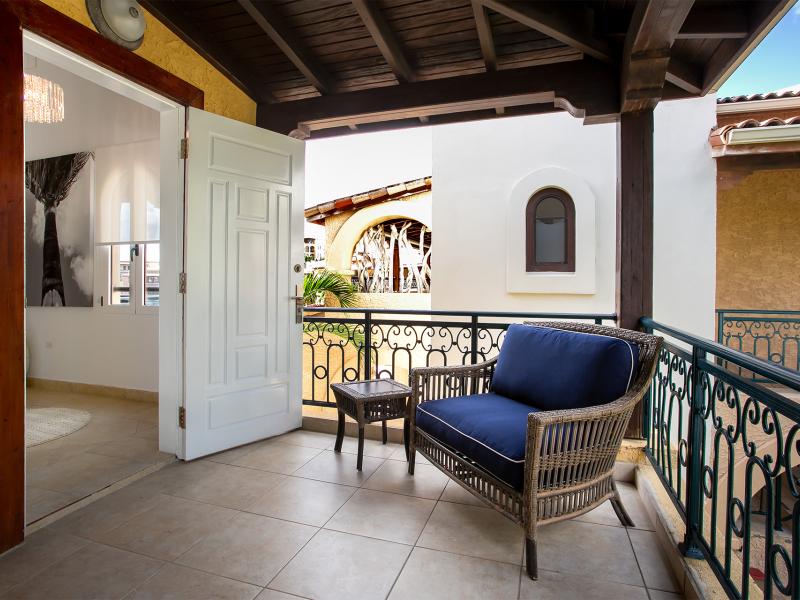 Marina 360 , Cupecoy 