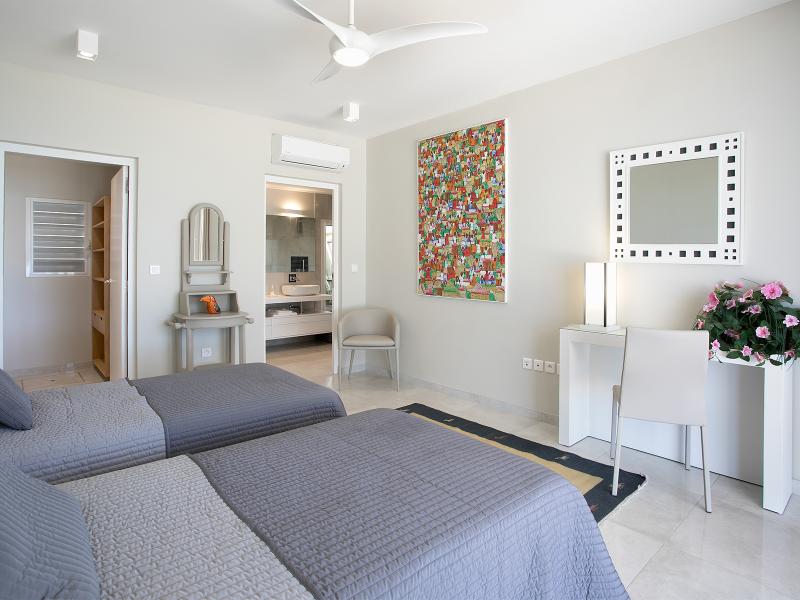 Ecume des Jours , Terres Basses 