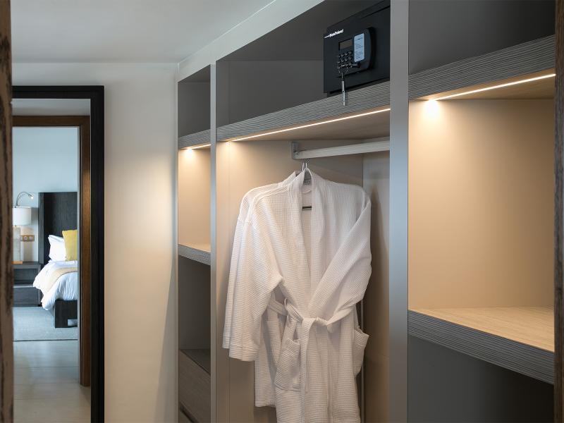 Avanti , Terres Basses 