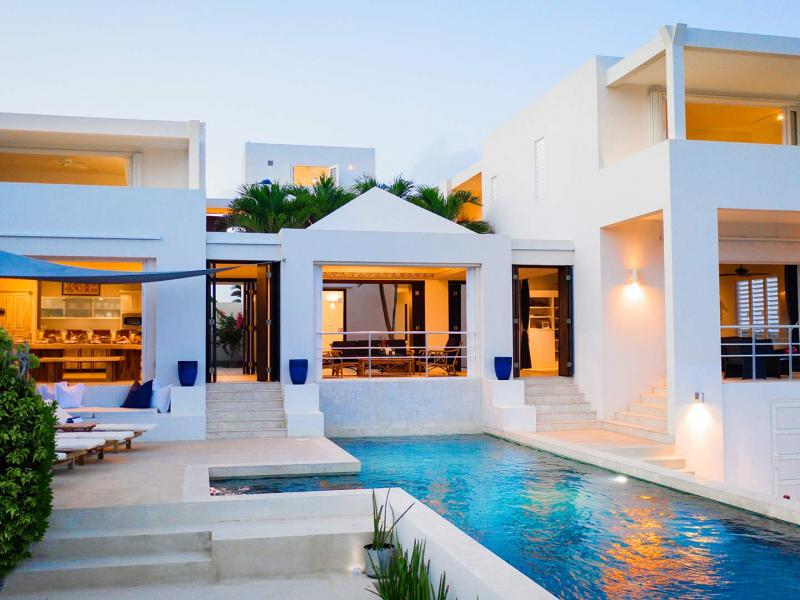 Limin Da Coconut , Little Harbour 