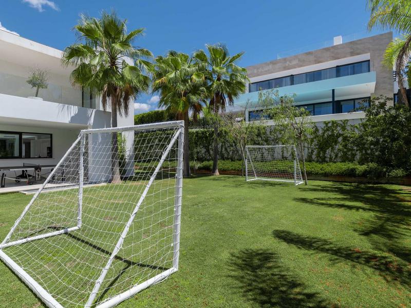 Villa Mojo , Nueva Andalucia 