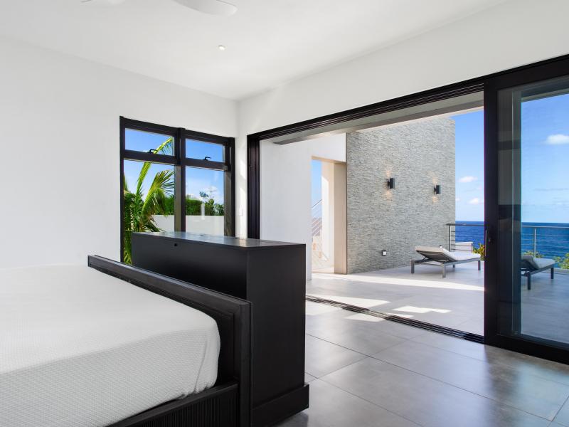 Le Rêve Bleu , Little Bay 