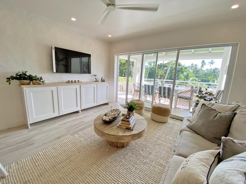 Glitter Bay 213 , Beachfront villas Barbados , Glitter Bay , Porters , St James , West Coast Barbados 