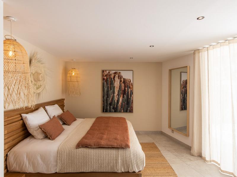 Vogue Art , Orient Bay 