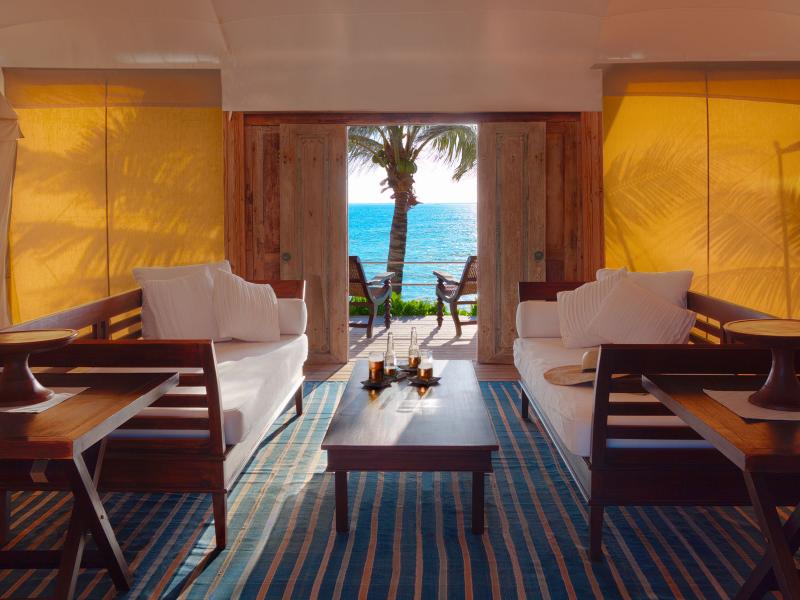 Three Bees , Harbour Island 